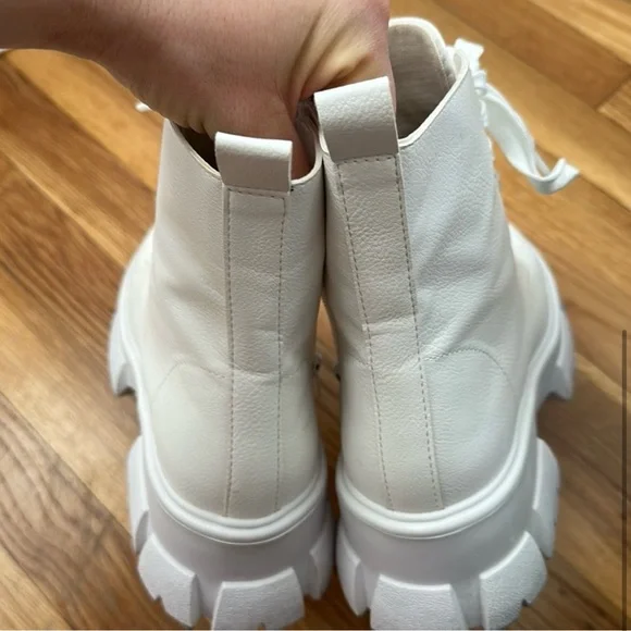 Women's White Lace-Up Boots - Picture 4 of 5